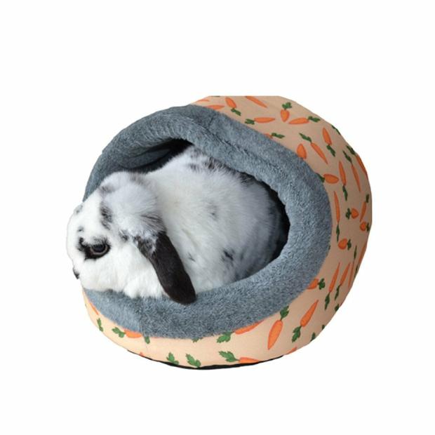 Carrot Plush Hooded Bed Bedding